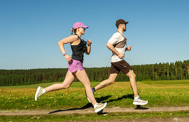 Running Couple im Salomon Look