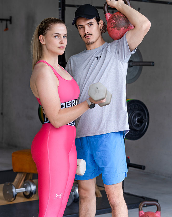 Under Armour Traingsbekleidung bei Reischmann