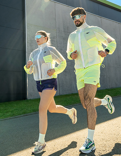 Running Couple im New Balance Look