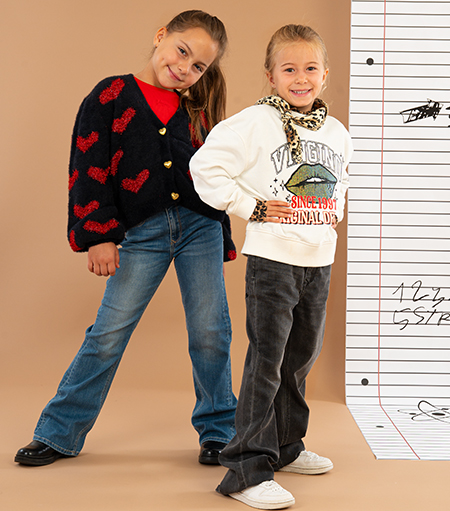 Kinder in coolen Schuloutfits Kinder in coolen Schuloutfits