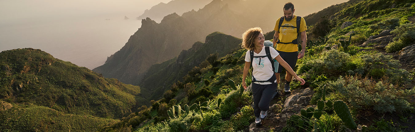 McKinley Outdoorbekleidung- und Ausrüstung Entdecke McKinley Outdoorbekleidung- und Ausrüstung