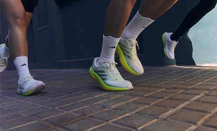 adidas Laufschuhe und -bekleidung Entdecke Laufschuhe und -bekleidung von adidas