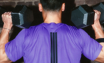 Trainings- und Fitnessbekleidung von adidas Entdecke adidas Trainings- und Fitnessbekleidung