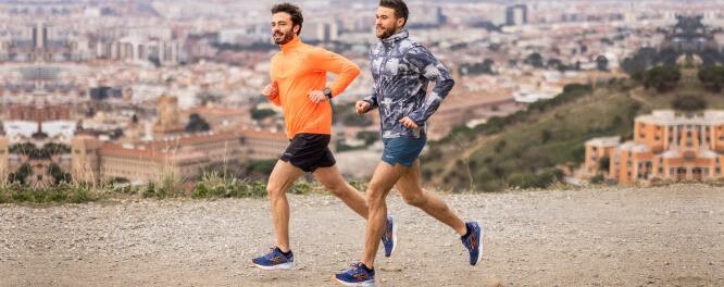 Entdecke Brooks Laufschuhe für Herren