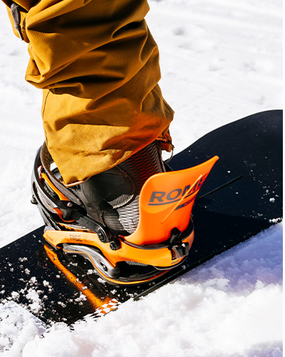 Laufbild bei Nacht mit Stirnlampe